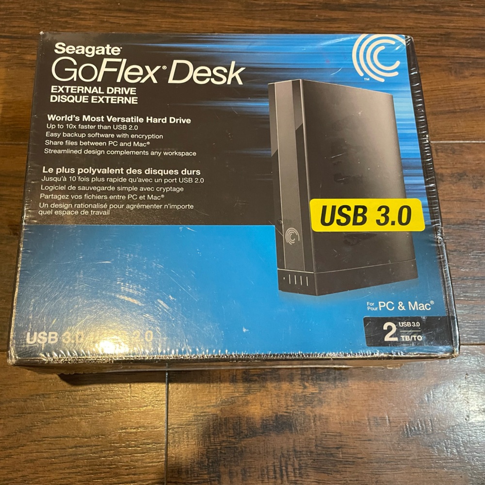 Seagate 2TB FreeAgent GoFlex Desk External Hard Drive  USB 3.0